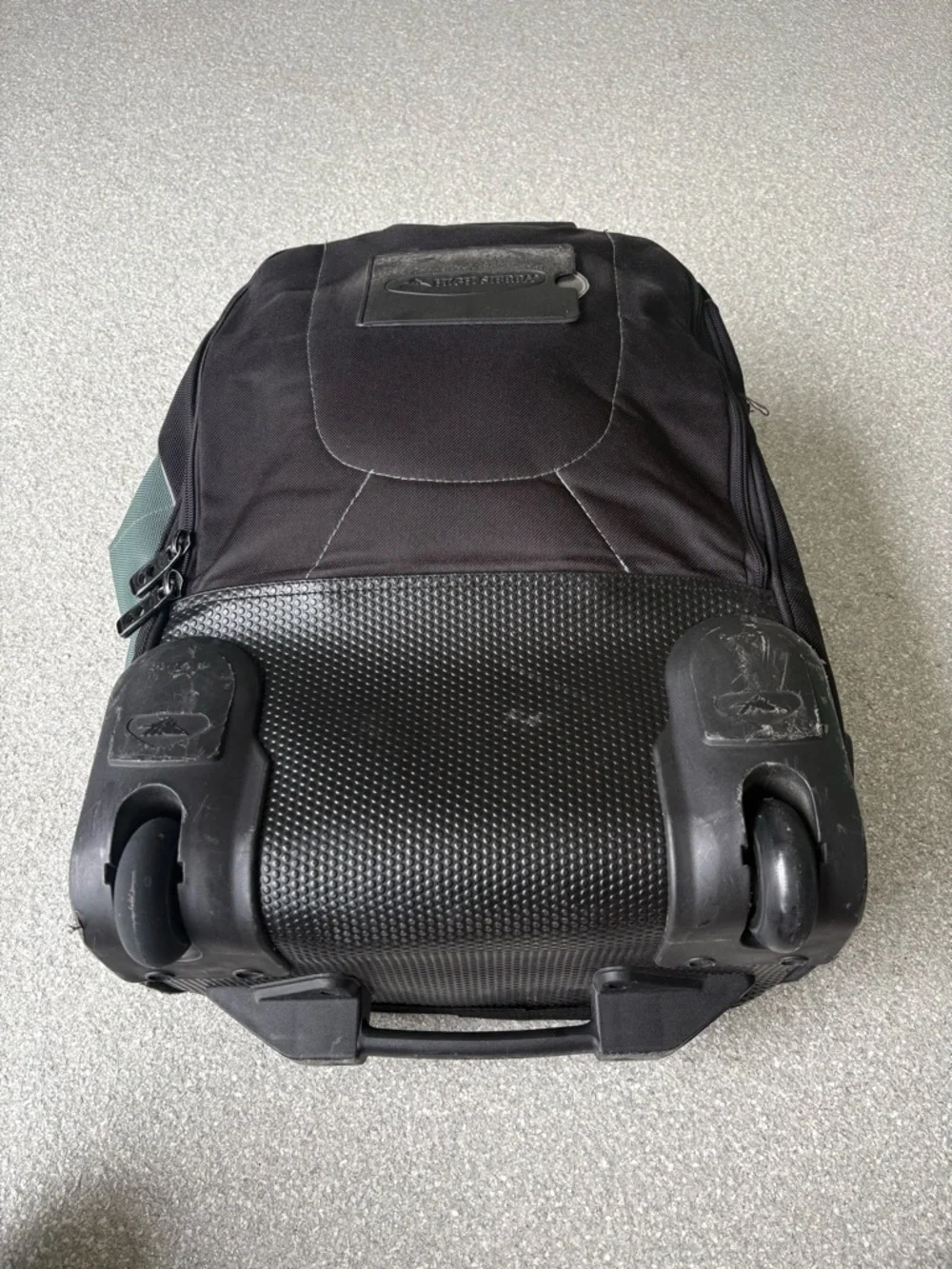 High Sierra Green Rolling Backpack/converts into carry on and regular backpack